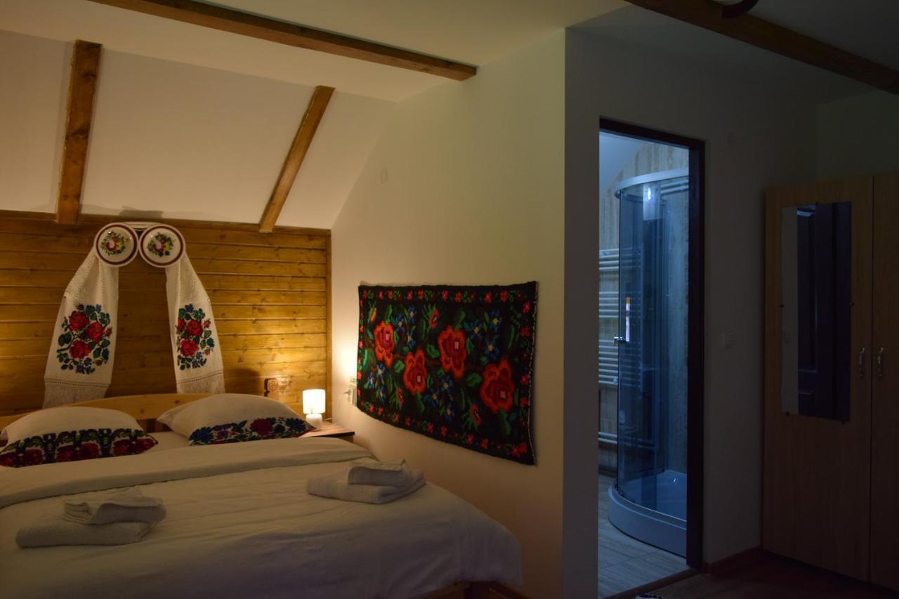 Casa Leca Hotel Breb Bagian luar foto