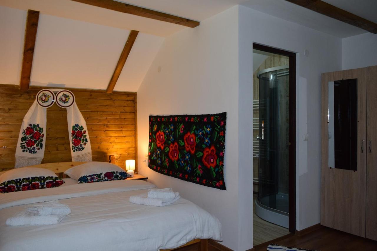 Casa Leca Hotel Breb Bagian luar foto