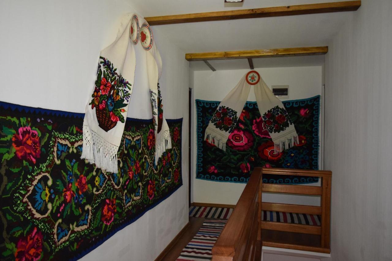 Casa Leca Hotel Breb Bagian luar foto