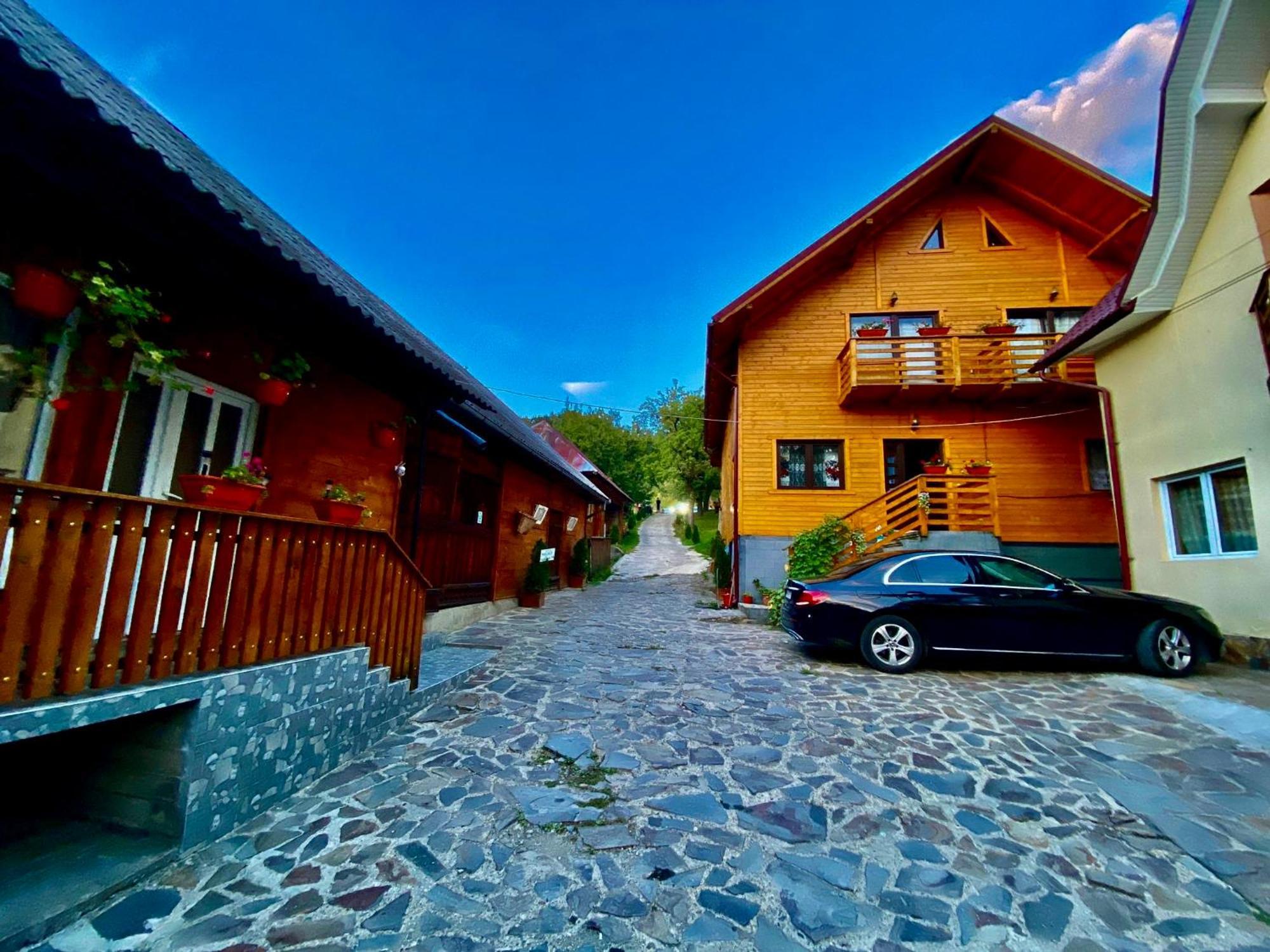 Casa Leca Hotel Breb Bagian luar foto